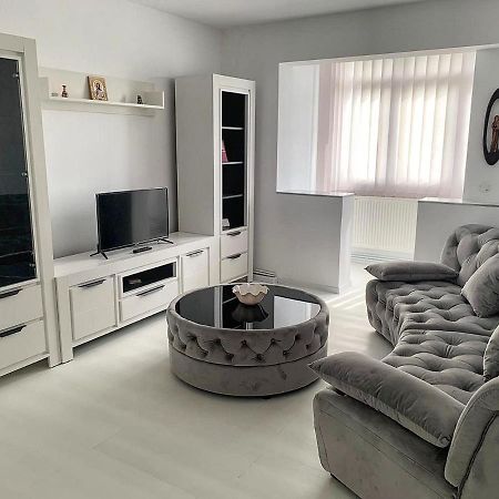 Apartament White & Elegant Luxury Apartament Krajowa Zewnętrze zdjęcie