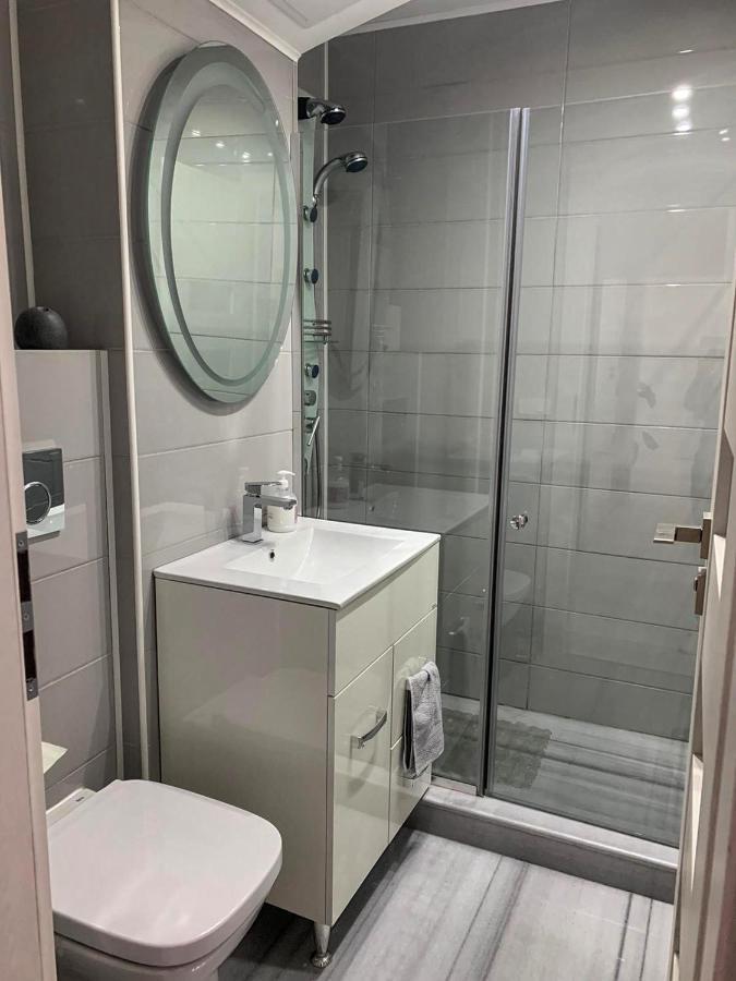 Apartament White & Elegant Luxury Apartament Krajowa Zewnętrze zdjęcie